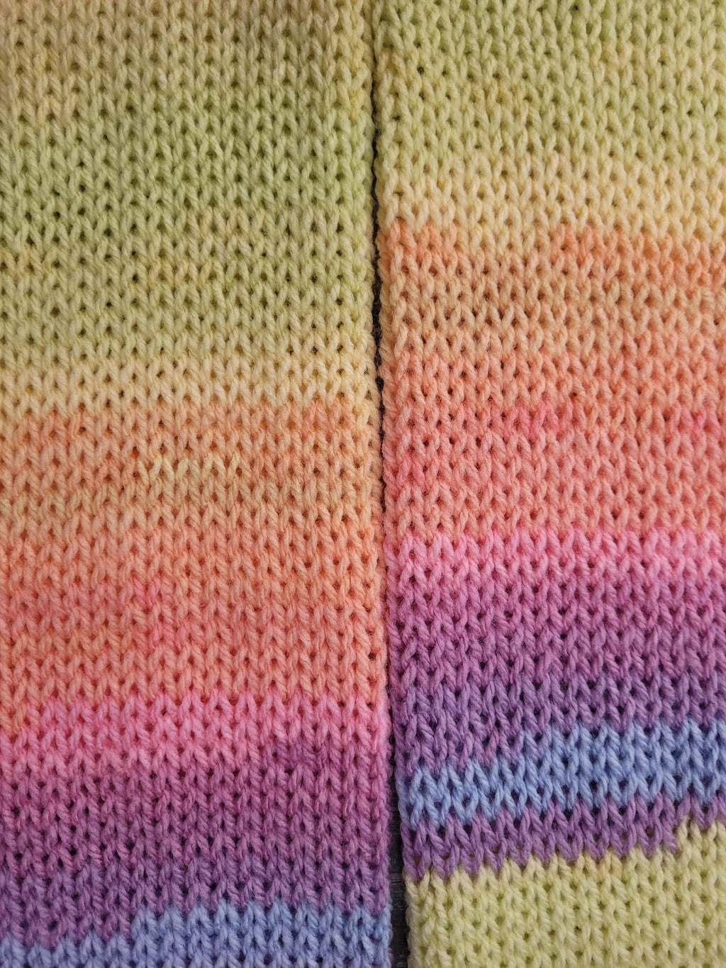 leg warmers, pastel colours, acrylic