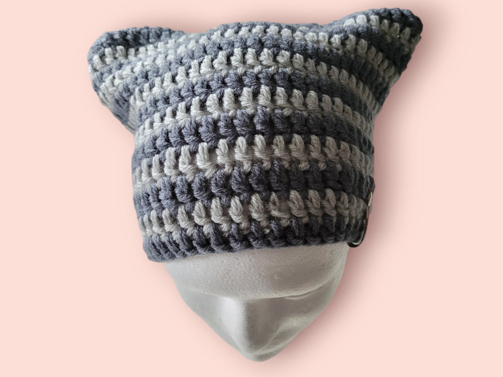 cat beanie hat, dark grey/light grey