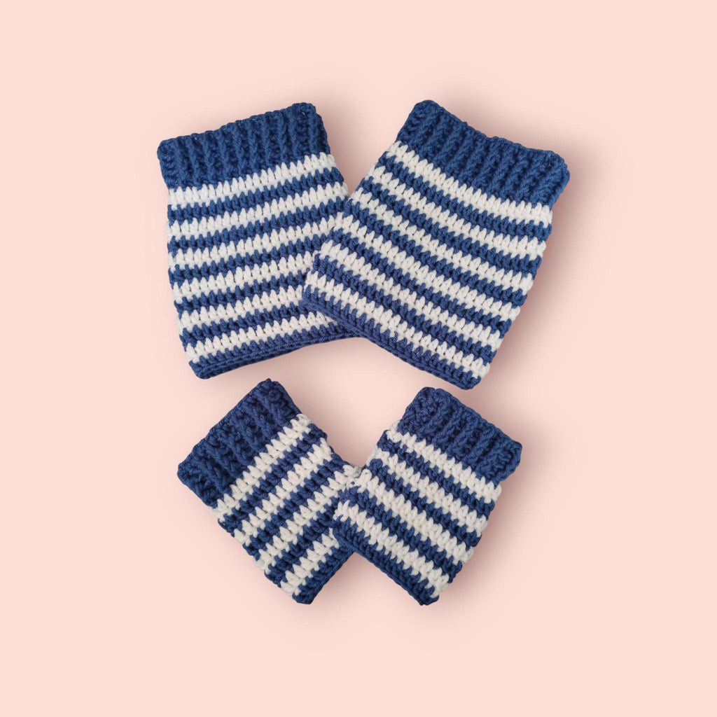 leg warmers and hand warmers set,  blue and white, acrylic